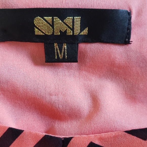 Chevron Pattern Dress - Picture 4 of 4